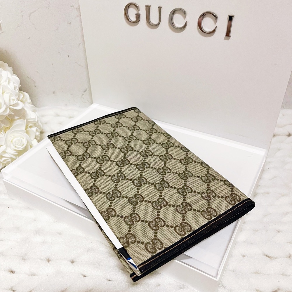Authentic Gucci Home ULTRA RARE Collector’s Supreme T.V Guide Book Sleeve Set - Picture 9 of 11